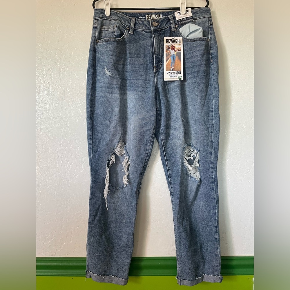 Distressed REWASH Mom jeans